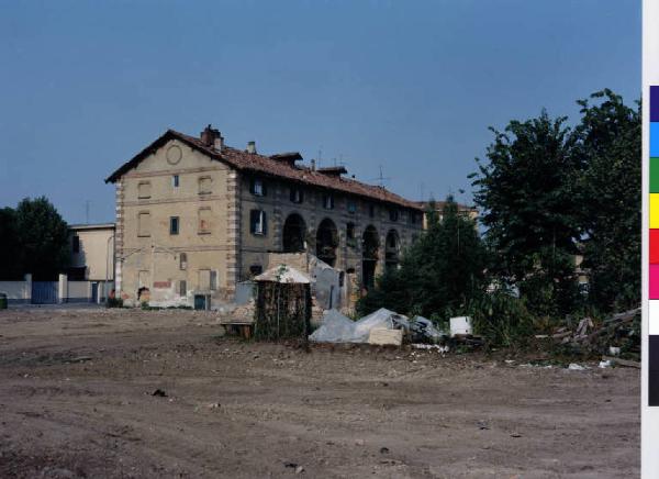 Baranzate - via Conciliazoine - cantiere - cascina