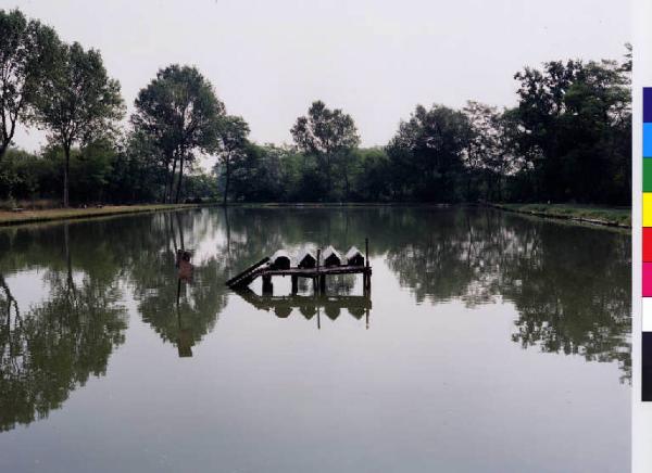 Bollate - parco delle Groane - laghetto artificiale - casette per uccelli acqutici