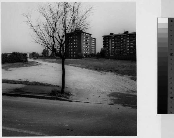 Cusano Milanino - via Roma e via Zucchi - edifici a blocco