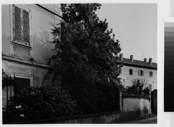 Trezzo sull'Adda - via Cavour - cascine Cavour - cascina Variola