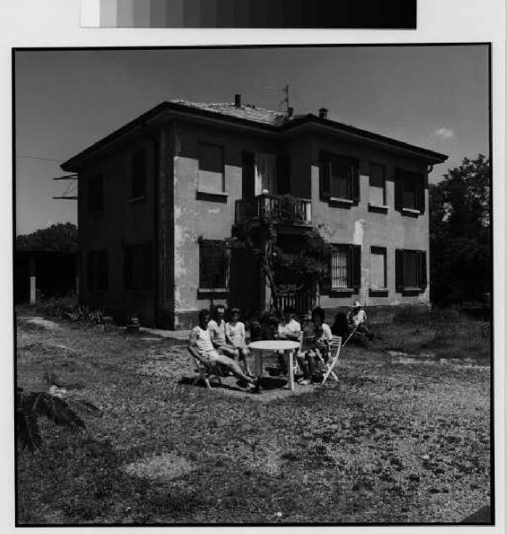 Rodano - cascina Cassinassa - casa - ritratto di gruppo - famiglia Begnis