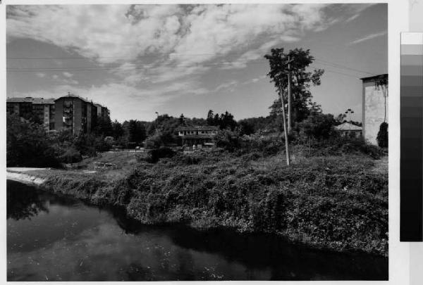 Limbiate - via Marconi - canale Villoresi - vegetazione - edilizia residenziale