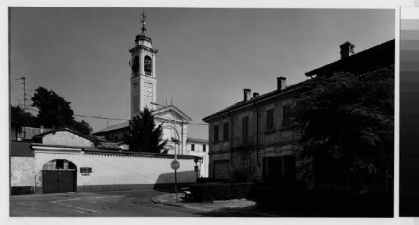 Ossona - via Patrioti - chiesa di San Cristoforo - palazzo