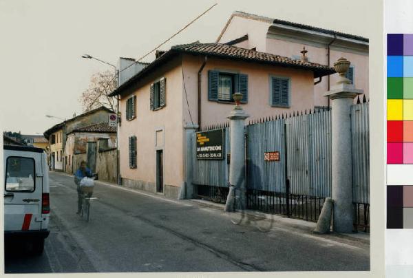 Cassinetta di Lugagnano - via Roma 74 - villa Moerlin Visconti