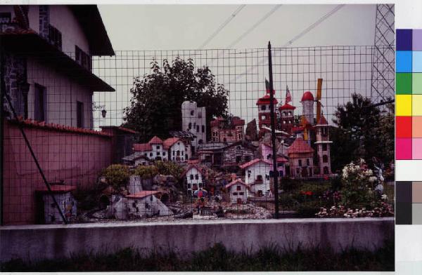 Cuggiono - cascina Sant'Antonio - scultura