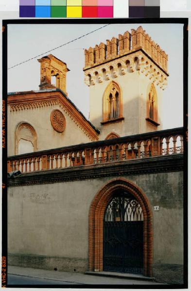 Meda - casa Ferrario - via Parini - torre - ingresso