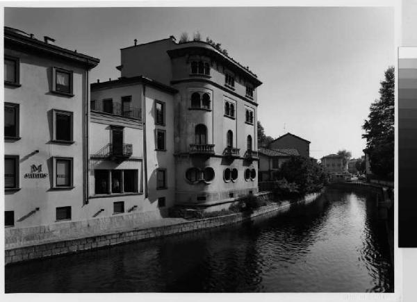 Monza - fiume Lambro - ponte dei Leoni - abitazione