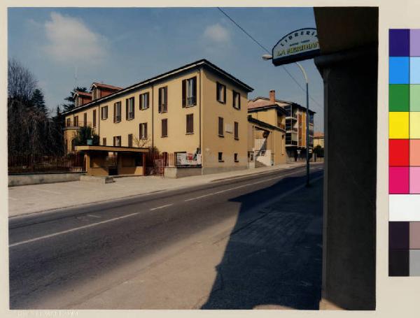 Bernareggio - villa Landriani Lancina - municipio - strada