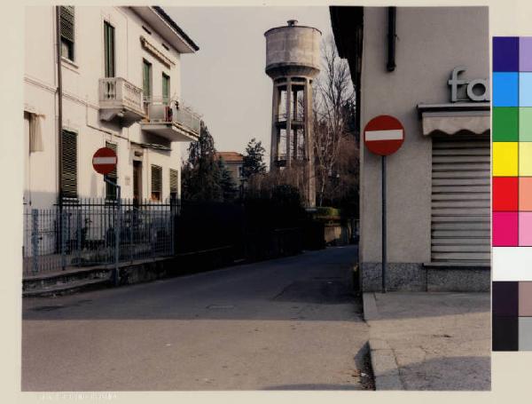 Bernareggio - centro urbano - serbatoio per l'acqua