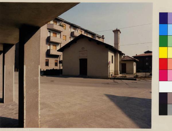 Bernareggio - chiesa dei Santi Gervaso e Protaso - piazza