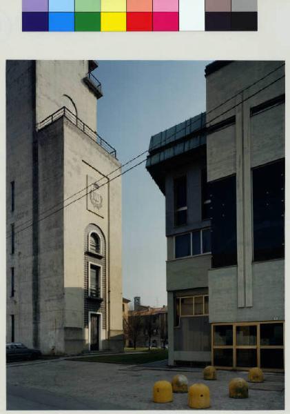 Carate Brianza - centro storico - casa del Fascio