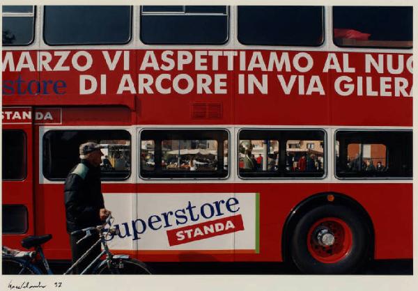 Arcore - piazza Pertini - autobus - pubblicità