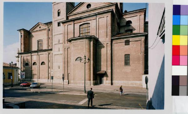 Desio - piazza Santa Maria - chiesa di dei Santi Siro e Materno