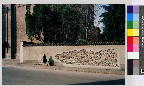 Desio - chiesa dei Santi Siro e Materno - particolare - muro di cinta