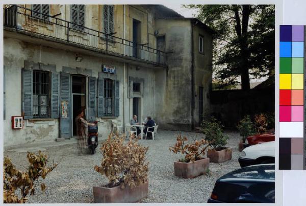 Mezzago - palazzo Maggi. Veduta dell'ingresso settentrionale, con il corpo padronale