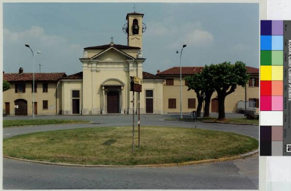 Mezzago - chiesa di Santa Maria Assunta - piazza