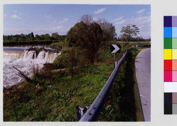 Peschiera Borromeo - via Milano - fiume Lambro - cascata