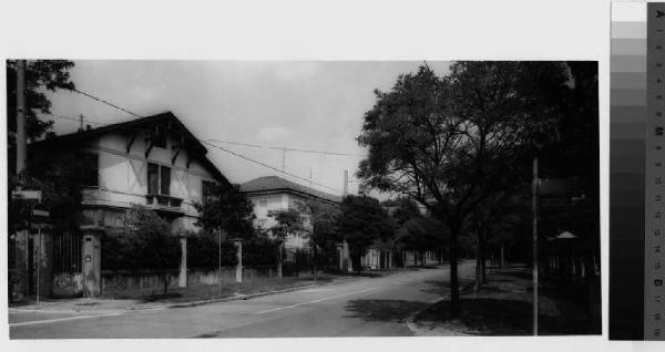 Cusano Milanino - villaggio giardino - strada - casa