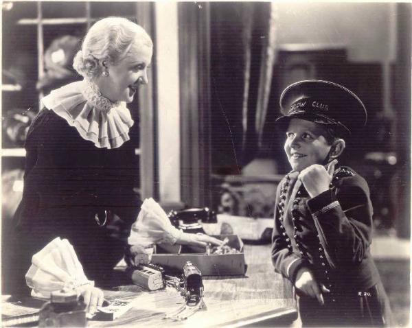 Scena del film "Mr.Reeder in room 13" - regia Norman Lee - 1938