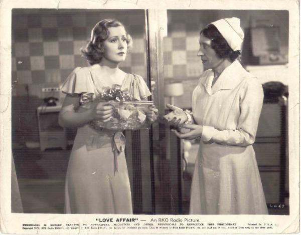 Scena del film "Un grande amore" (Love Affair) - regia Leo McCarey - 1939 - attore Irene Dunne
