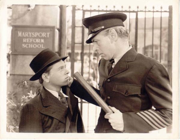 Scena del film "Uomini della città dei ragazzi" - regia di Norman Taurog - 1941 - attore Mickey Rooney