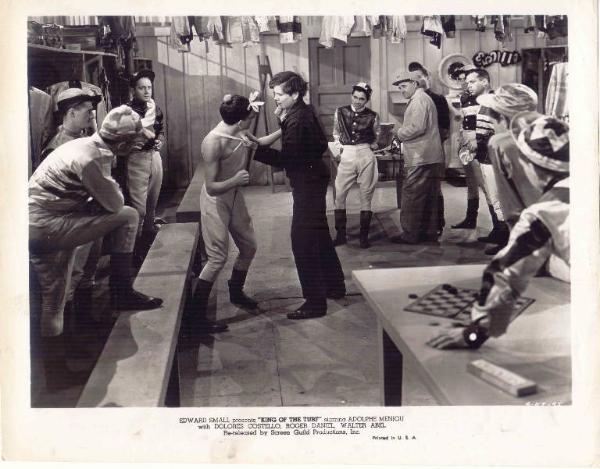 Scena del film "La grande corsa" - regia Alfred E. Green - 1939 - attore Roger Daniel