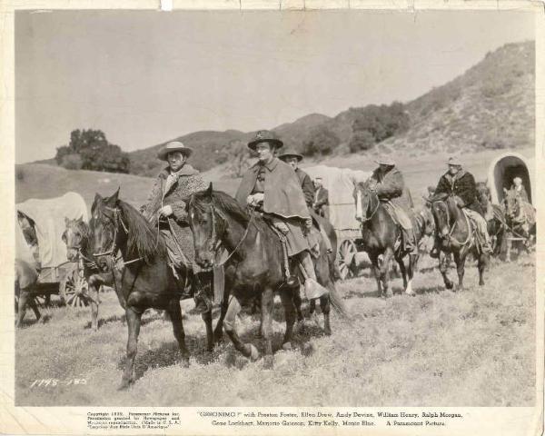 Scena del film "Geronimo. L'ultimo pellerossa" - regia Paul H.Sloane - 1939
