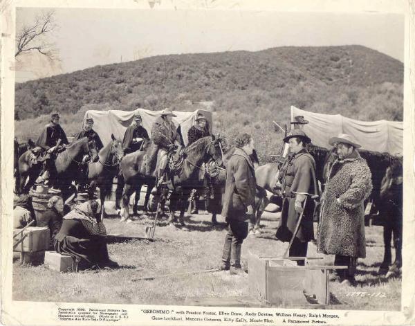 Scena del film "Geronimo. L'ultimo pellerossa" - regia Paul H.Sloane - 1939