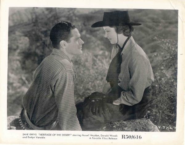 Scena del film "Heritage of the Desert" - regia Lesley Selander - 1939 - attrice Evelyn Venable