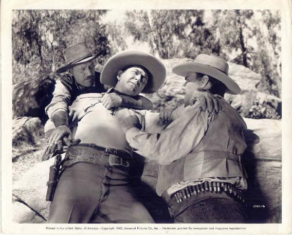 Scena del film "Bury Me Not on the Lone Prairie" - regia Ray Taylor - 1941 - attore Johnny Mack Brown