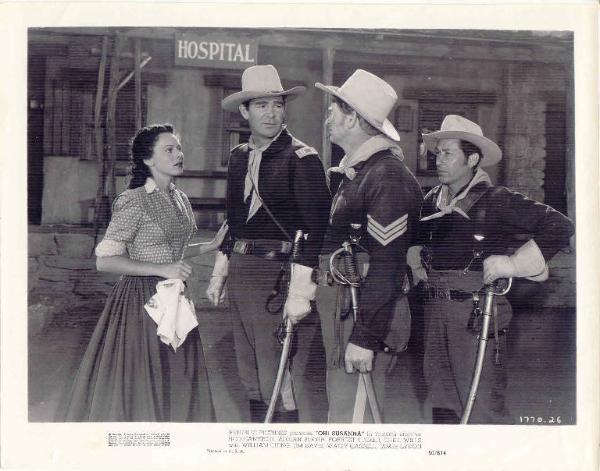 Scena del film "I lancieri del Dakota" - regia Joseph Kane - 1951 - attori Rod Cameron, Chill Wills e Lorna Gray