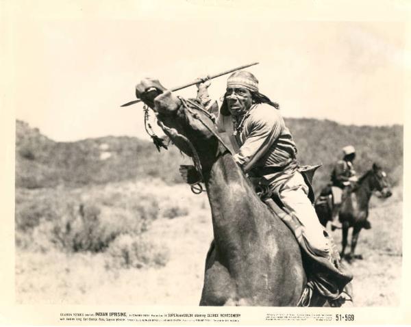 Scena del film "Torce rosse" (Indian Uprising) - regia Ray Nazarro - 1952 - attore Miguel Inclán