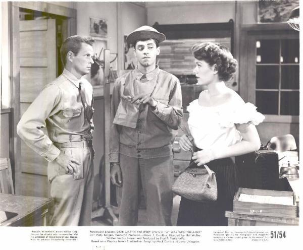 Scena del film "Il sergente di legno" - regia Hal Walker - 1951 - attore Jerry Lewis