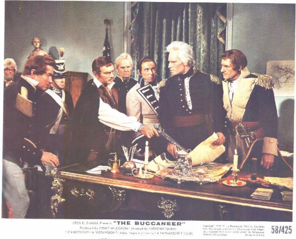 Scena del film "I bucanieri" (The Buccaneer) - regia Anthony Quinn - 1958 - attori Charlton Heston e Yul Brynner
