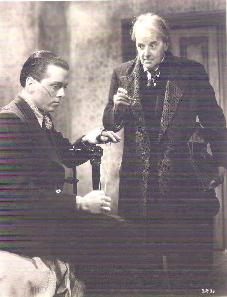 Scena del film "Brighton Rock" - regia John Boulting - 1947 - attori Richard Attenborough e Harcourt Williams