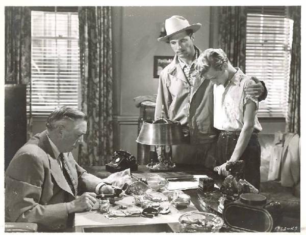Scena del film "Minorenni pericolose" - regia Roy Rowland - 1946