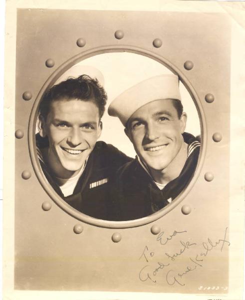 Scena del film "Due marinai e una ragazza" - regia George Sidney - 1945 - attori Frank Sinatra e Gene Kelly