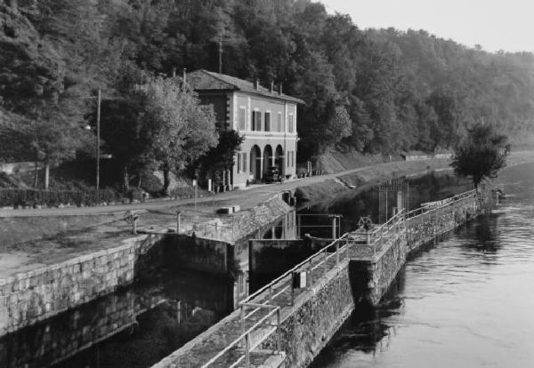 Fiume Ticino - opere di presa del Panperduto - conca di navigazione