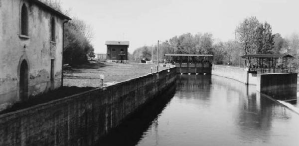 Fiume Chiese - sbarramento di Cantrina - canale - struttura di presa