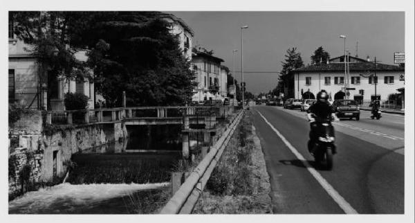 Naviglio Grande Bresciano - strada - edifici sul naviglio