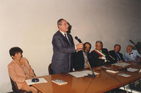 Inaugurazione Museo del Giocattolo - Canneto sull'Oglio - Ferdinando Furga - Giuseppe Buozzi Sindaco - Maura Barbieri Assessore alla Cultura