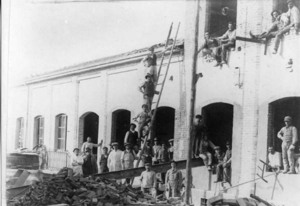 Produzione della ceramica - Lavori edilizi - Canneto sull'Oglio - Ceramica Furga