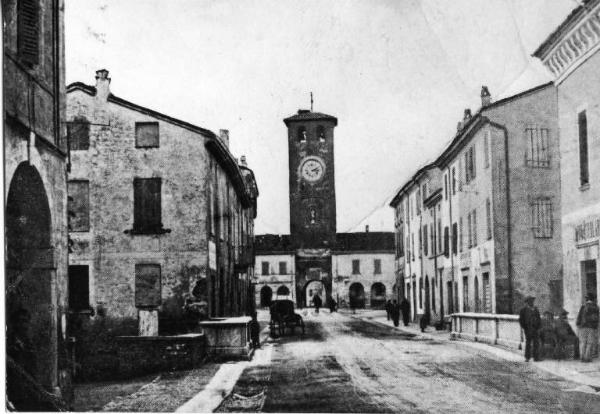 Canneto sull'Oglio - Via Garibaldi - Naviglio - Torre civica