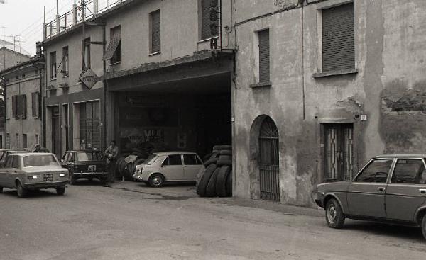 Viadana - Edicola della Madonna delle donne partorienti - Via Roma 39 - Esterno