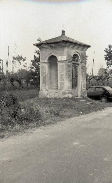 Viadana - Cappella della Madonna della Baghella - Via Cagnola, via Baghella - Esterno