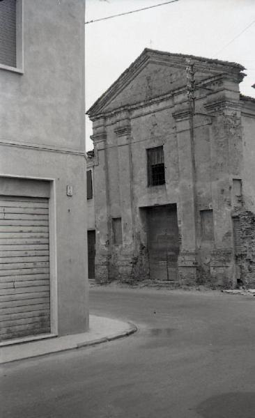 Cogozzo di Viadana - Oratorio di San Lorenzo dei Confratelli Verdi di San Rocco e San Martino (ex) - Incrocio via Interna, via Don Mazzi - Esterno - Facciata