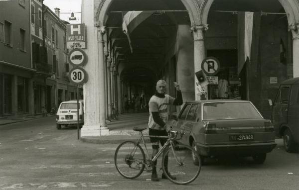 Ritratto maschile - Re Abelardo - Viadana - Piazza Giacomo Matteotti