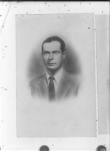 Ritratto maschile: giovane uomo non identificato deportato e morto in un campo di concentramento nazista - Nazi-fascismo