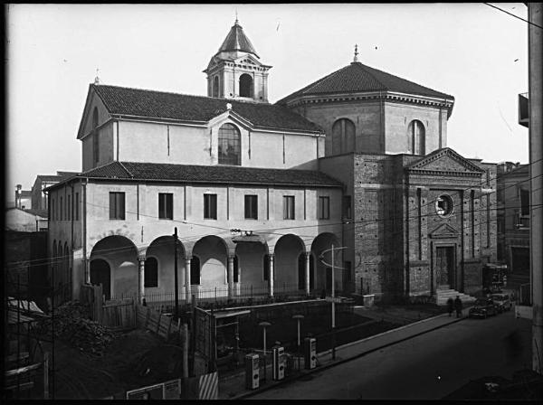 Mantova - Chiesa di Sant'Orsola - Fianco sinistro