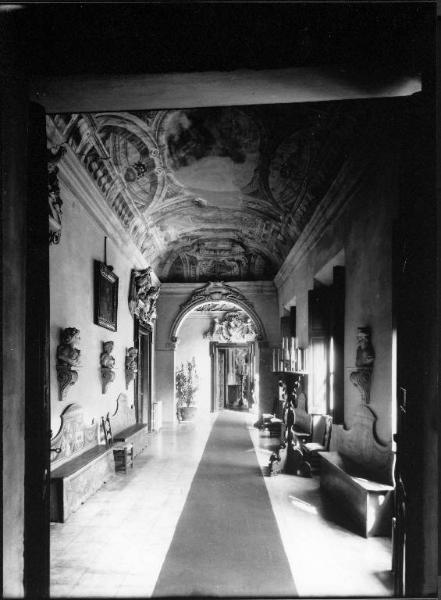 Mantova - Palazzo Sordi - Corridoio